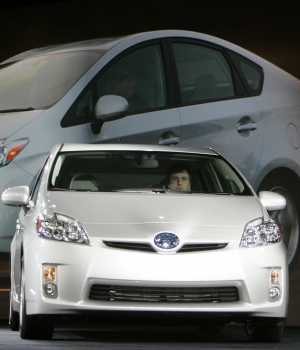 Toyota retira del mercado 400 mil autos eléctricos por fallas de fabricación