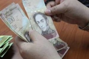 Devaluación disminuye el poder adquisitivo del venezolano en 32%