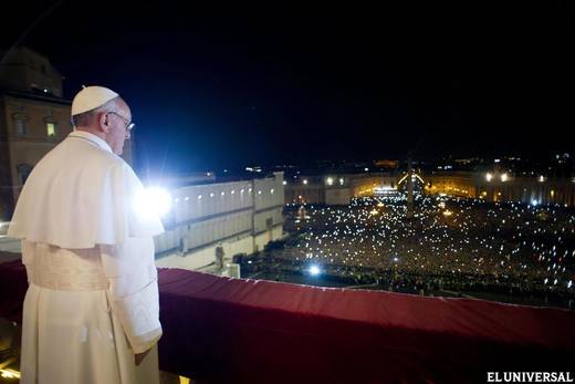 El papa Francisco I arranca su pontificado bajo el signo de la simplicidad