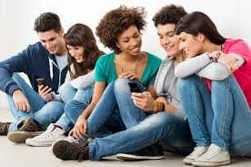 Los millennials invierten el 70% de su tiempo en el móvil y 5 horas al día conectados