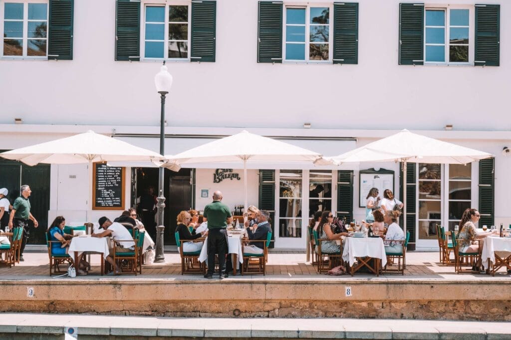 El legendario Café Balear de Menorca se digitaliza con la ultima tecnología de SiGHORE-ICS