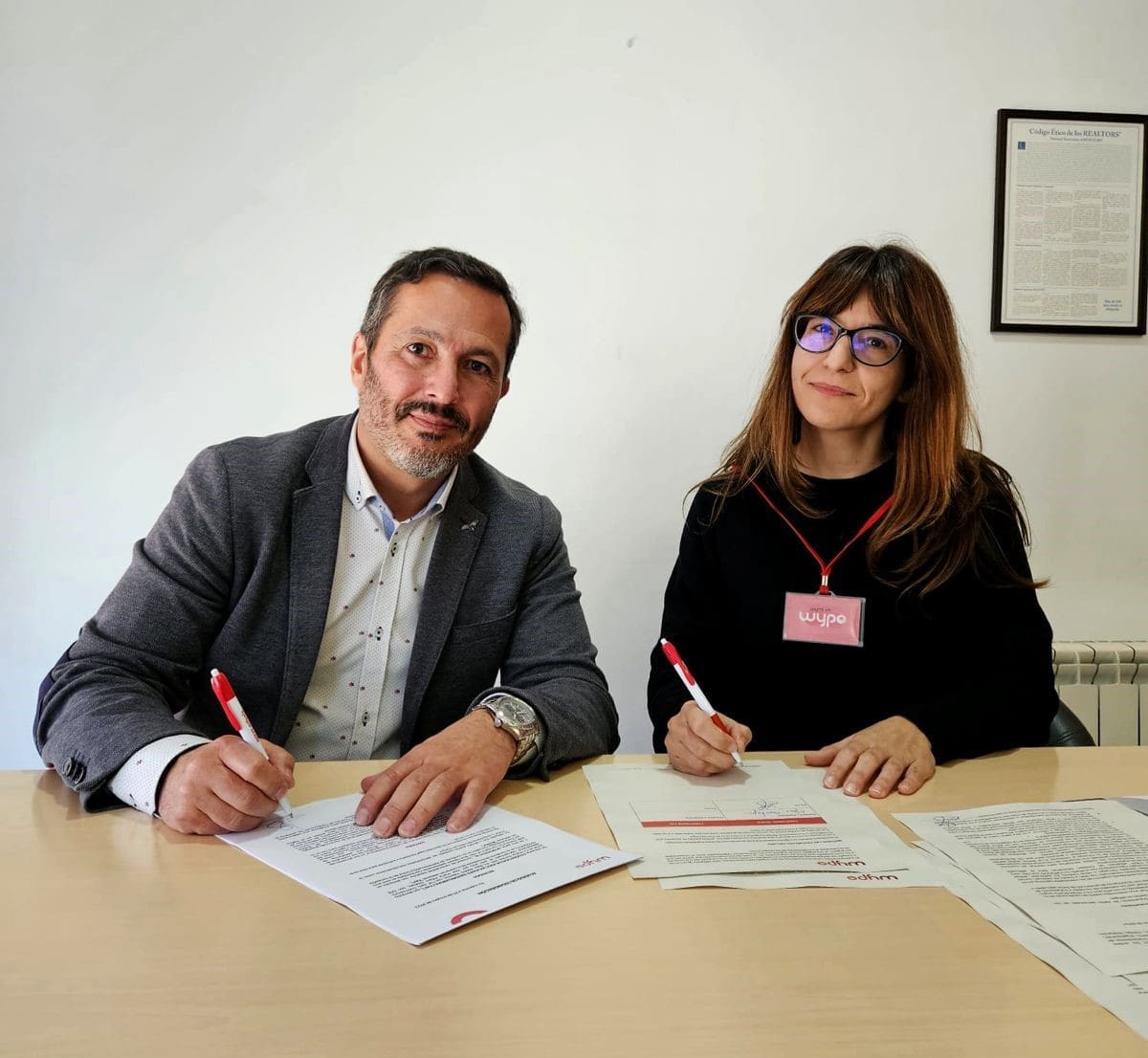 La Federación de Asociaciones de Inmobiliarias (FAI) y Wypo firman un acuerdo para agilizar los procesos de compraventa